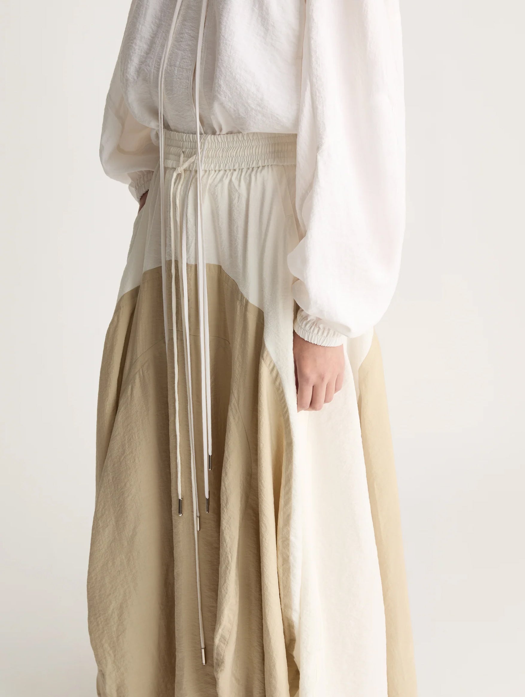 Alexia Skirt in Sand