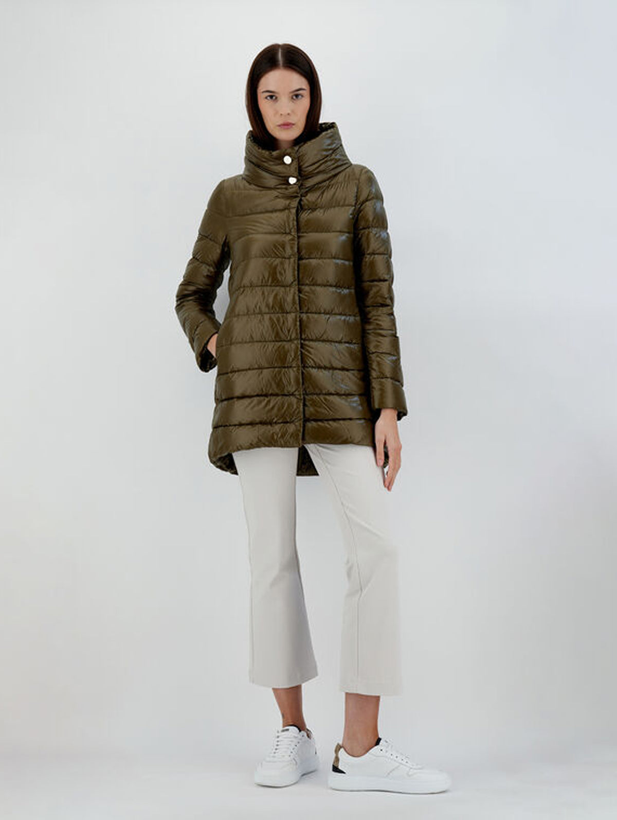 Amelia Ultralight Puffer Jacket in Military Green