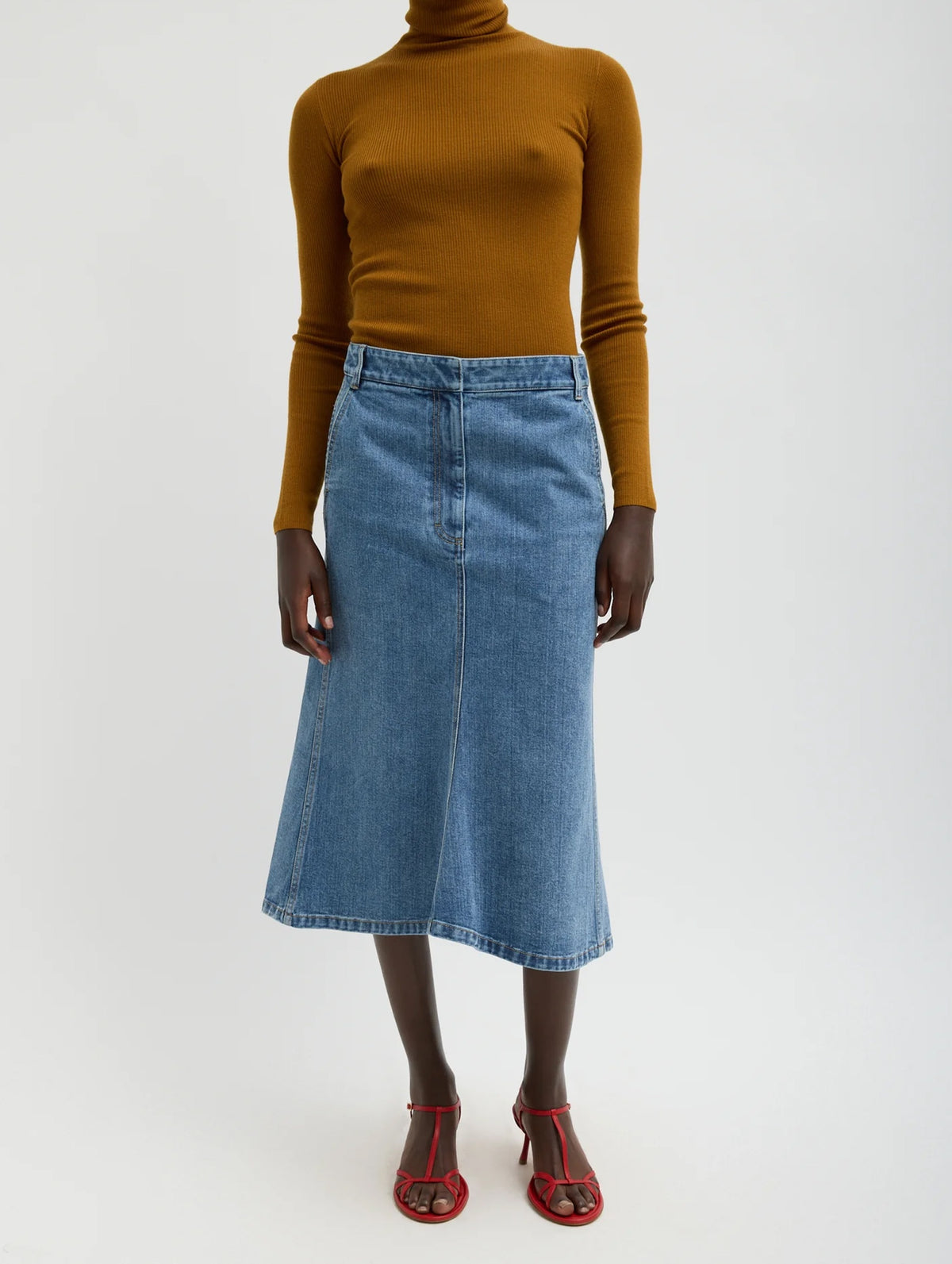 Classic Denim Sculpted Silke Skirt in Classic Blue