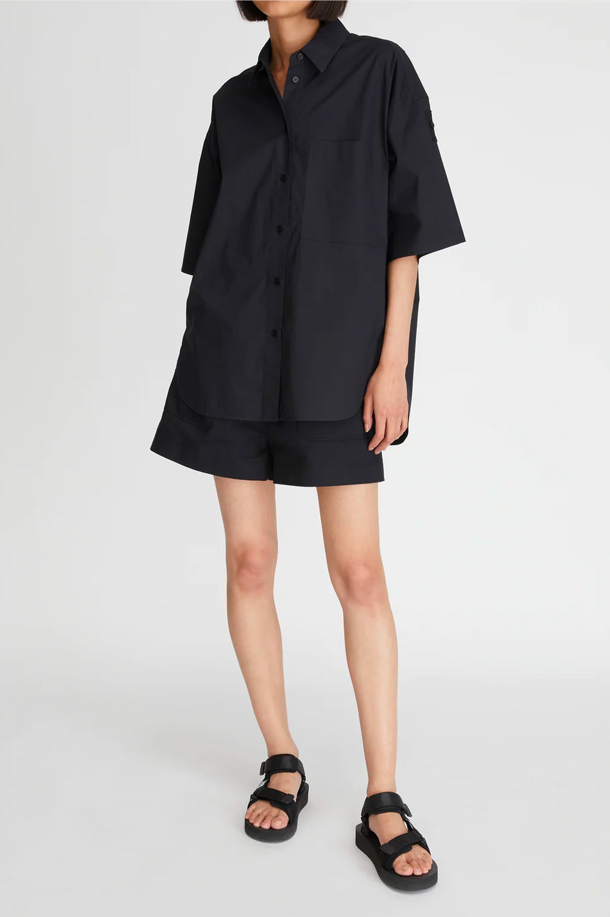 LM Poplin SS Shirt in Black