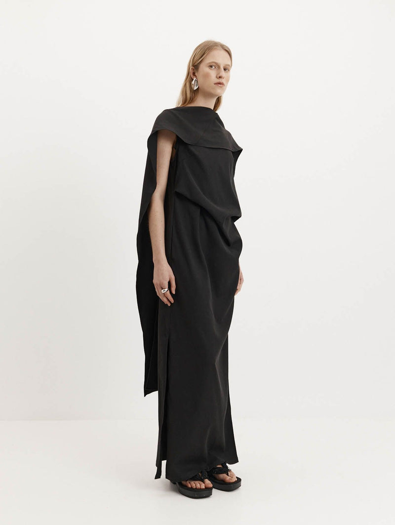 Laro Dress in Black