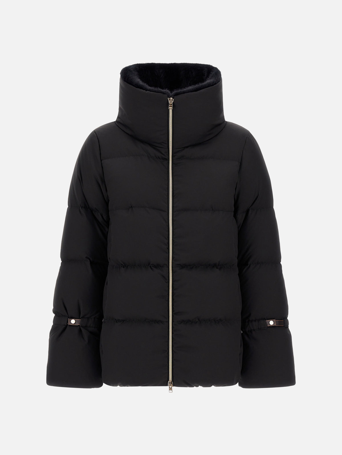 Short Puffer Jacket in Black