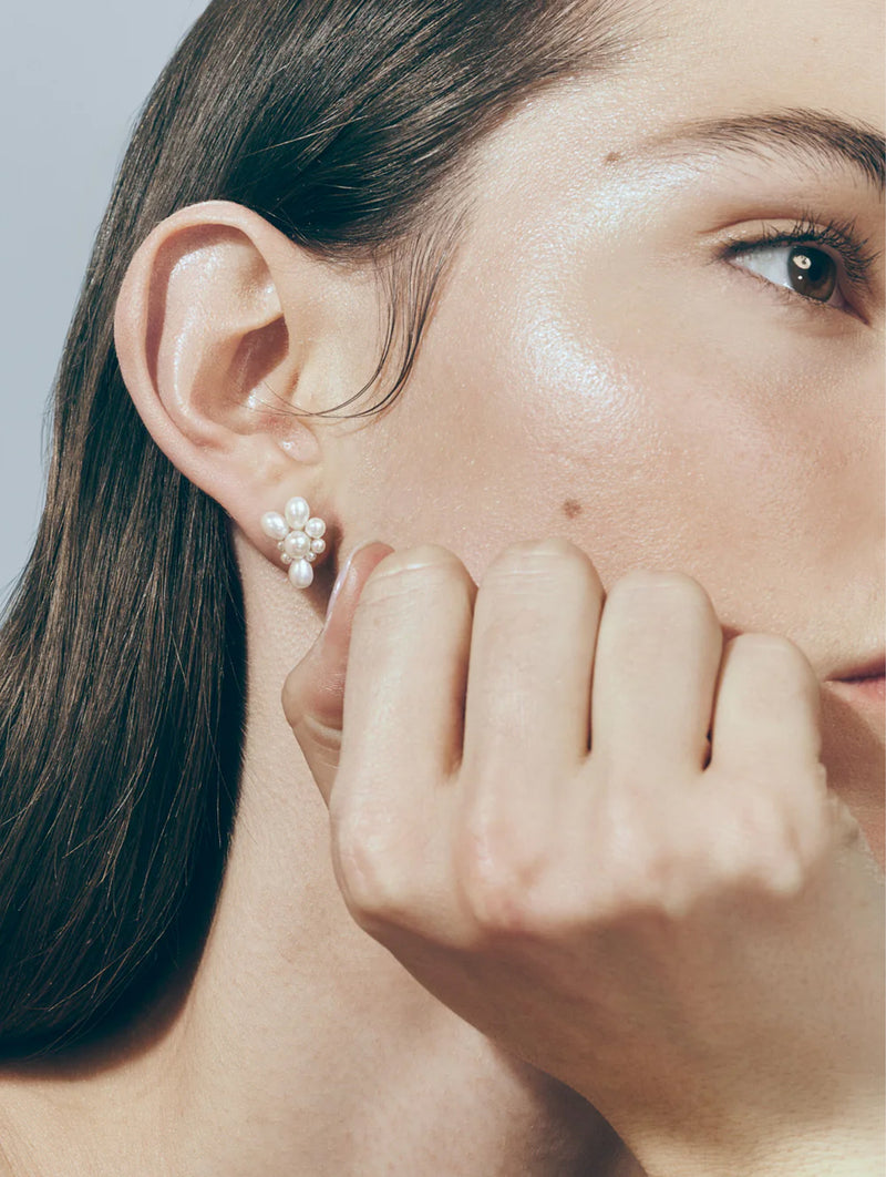 Petite Amis Fleur Single Pearl Earring