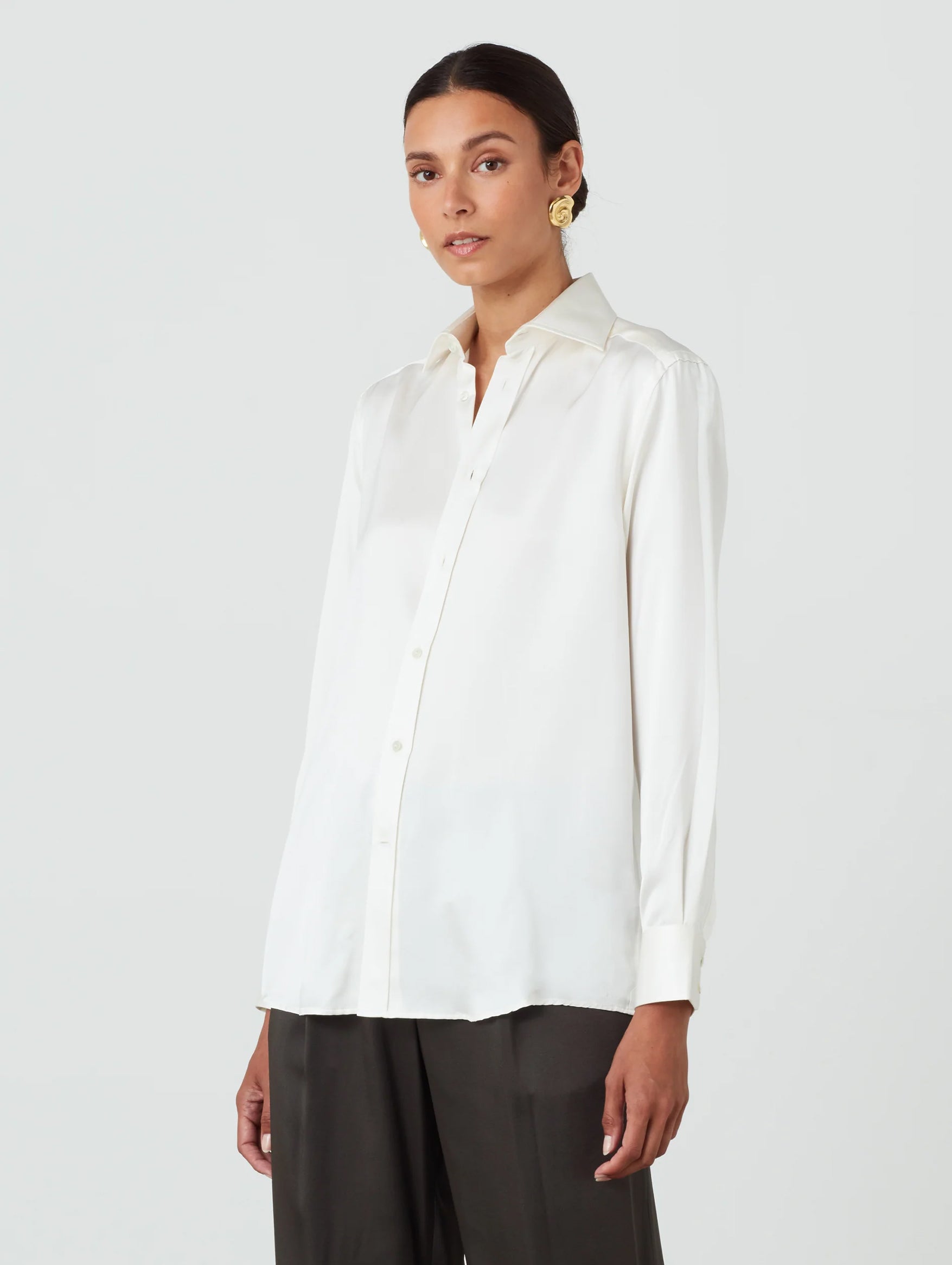 The Boyfriend Silk Shirt in Pearl