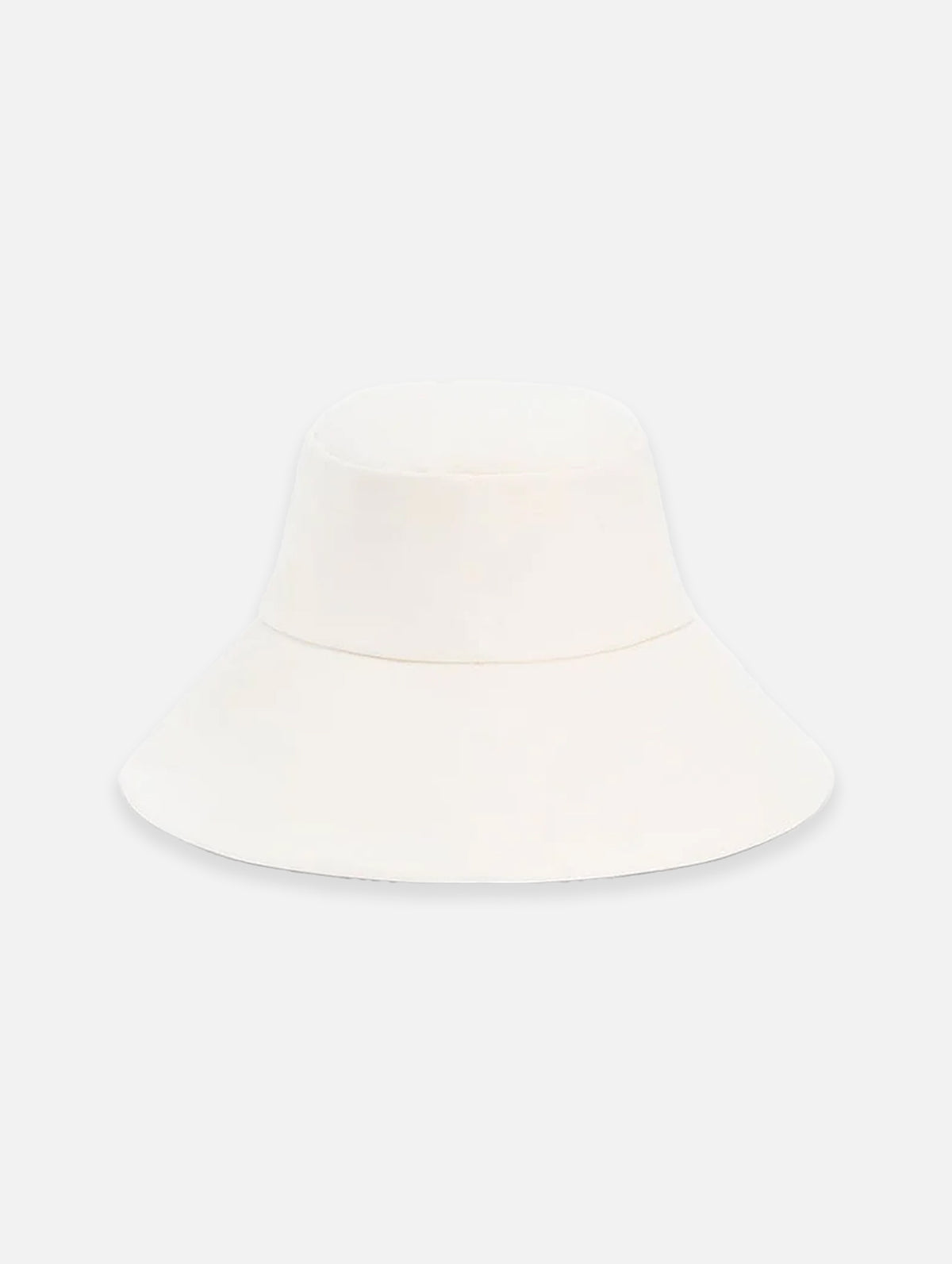 Walker Bucket Hat in Off White