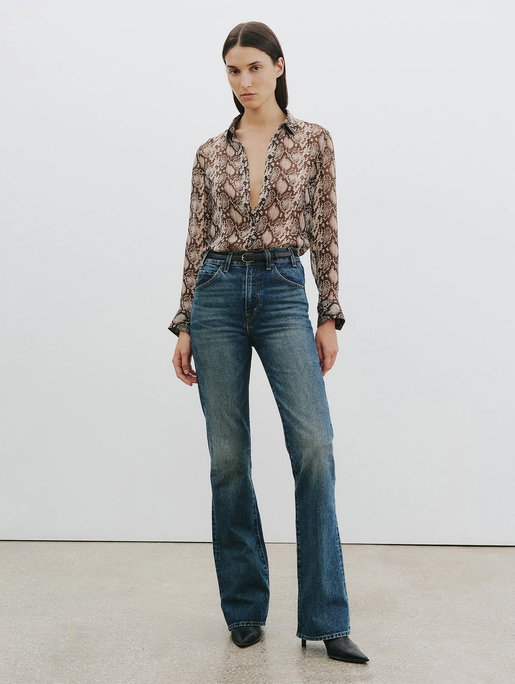 Gaia Slim Shirt in Brown Snake Print