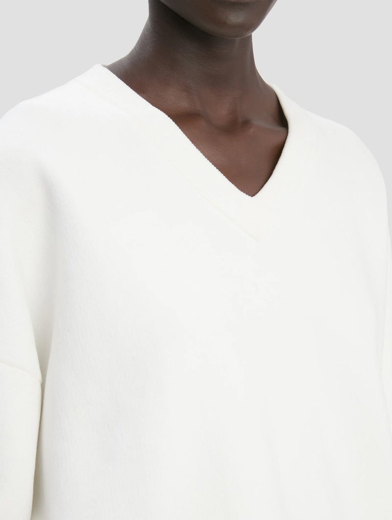Relaxed Fit V-Neck Jumper in White