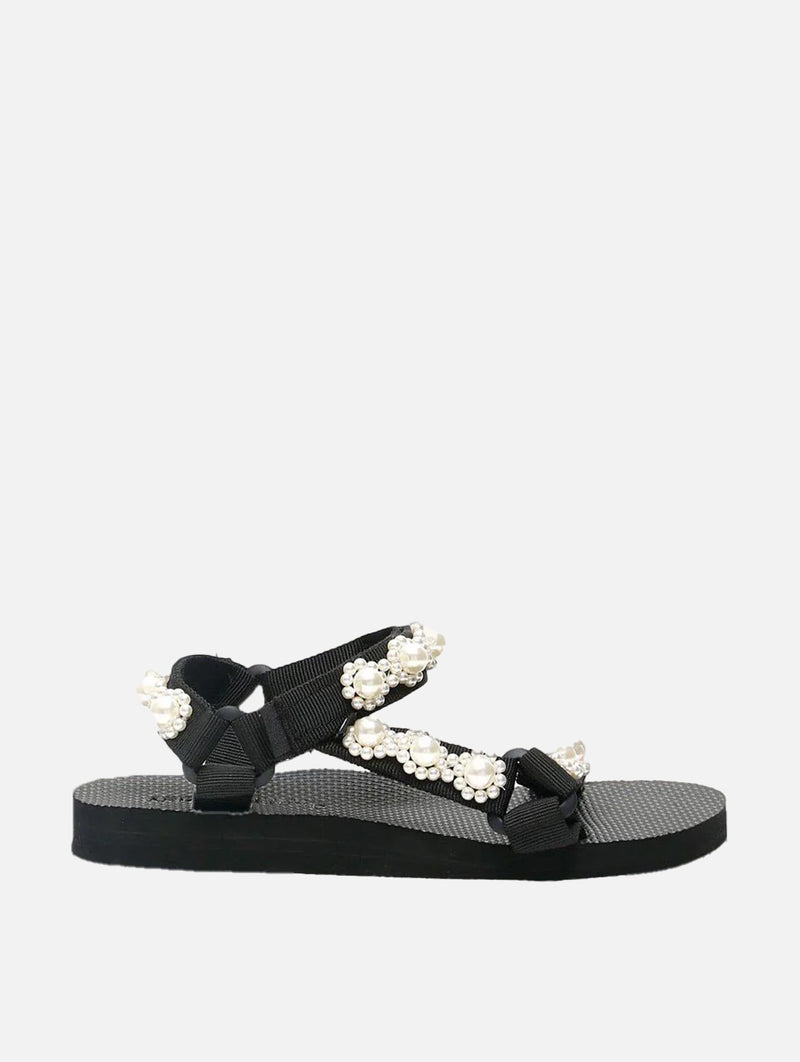 Trekky Sandal in Pearls