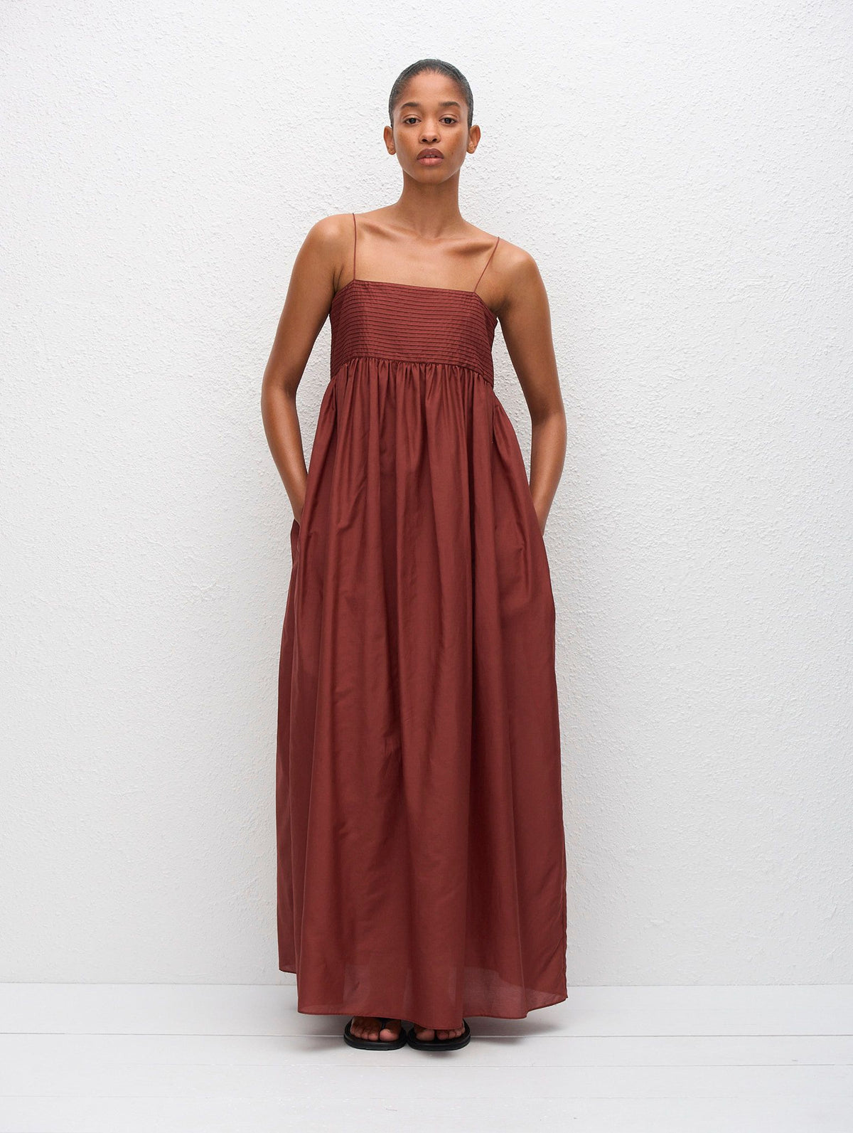 Empire Pintuck Bodice Dress in Maroc
