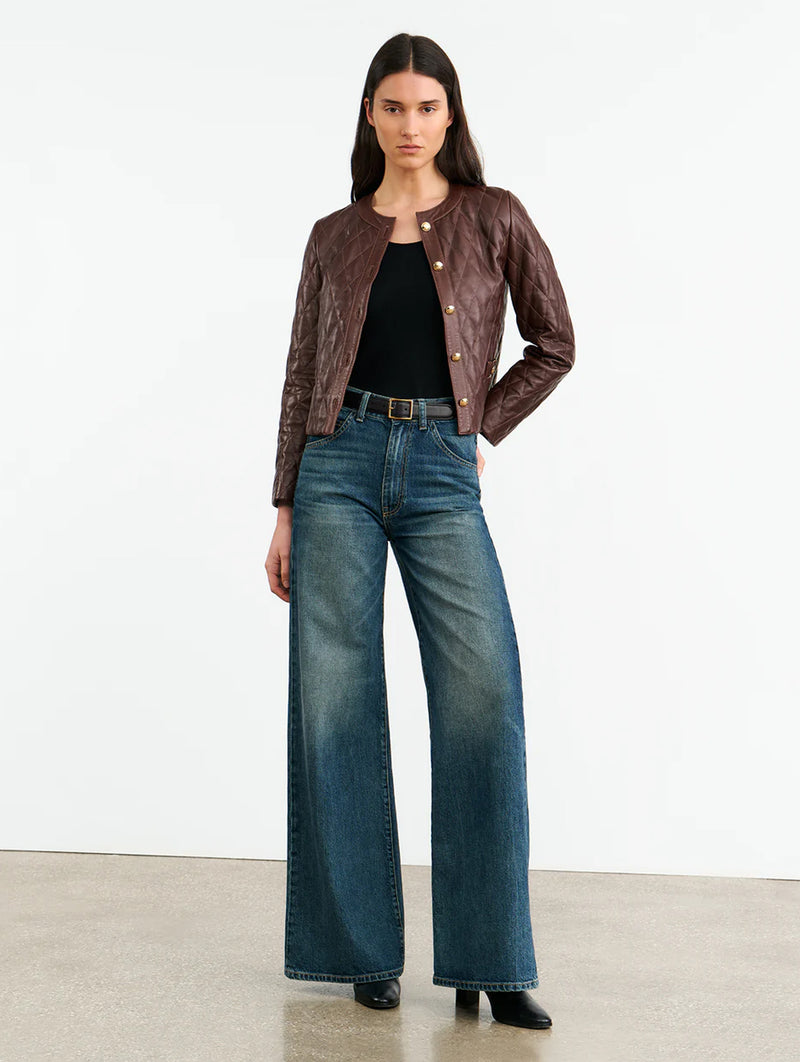 Salome Jean in Simon Wash